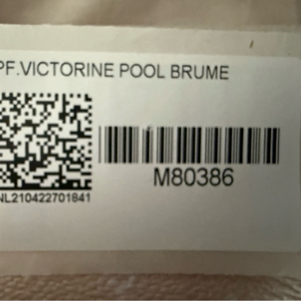 Louis Vuitton Victorine by the Pool pink Wallet - Picture 6 of 9